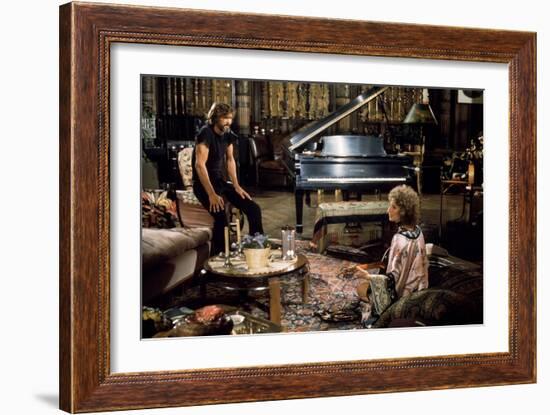 A STAR IS BORN, 1976 directed by FRANK PIERSON (photo)-null-Framed Photo