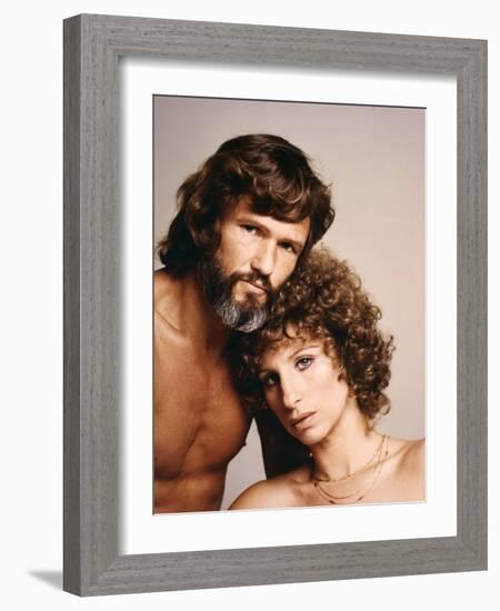 A STAR IS BORN, 1976 directed by FRANK PIERSON with Kris Kristofferson and Barbra Streisand (photo)-null-Framed Photo