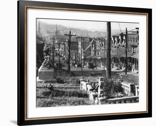 A street in Bethlehem, Pennsylvania, 1935-Walker Evans-Framed Photographic Print