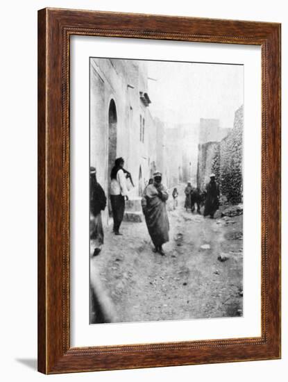 A Street in Mosul, Mesopotamia, 1918-null-Framed Giclee Print