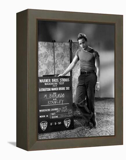 A STREETCAR NAMED DESIRE, 1951 directed by ELIA KAZAN with Marlon Brando (b/w photo)-null-Framed Stretched Canvas