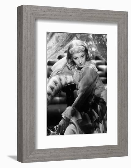 A STREETCAR NAMED DESIRE, 1951 directed by ELIA KAZAN with Vivien Leigh (b/w photo)-null-Framed Photo