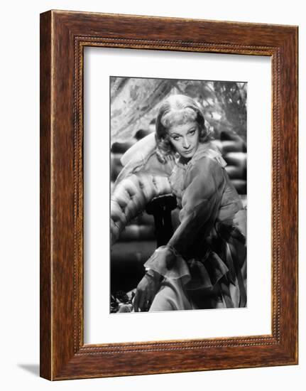 A STREETCAR NAMED DESIRE, 1951 directed by ELIA KAZAN with Vivien Leigh (b/w photo)-null-Framed Photo