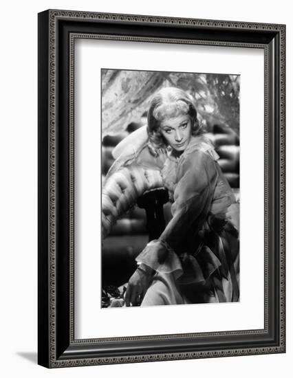 A STREETCAR NAMED DESIRE, 1951 directed by ELIA KAZAN with Vivien Leigh (b/w photo)-null-Framed Photo