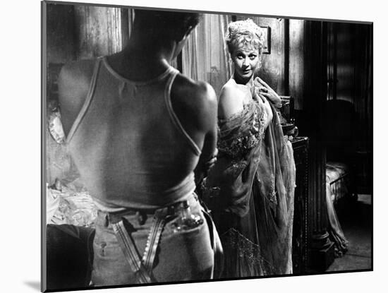 A Streetcar Named Desire, Marlon Brando, Vivien Leigh, 1951-null-Mounted Photo