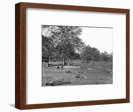 A summer afternoon scene in St James's Park, London, c1900 (1901)-Unknown-Framed Photographic Print