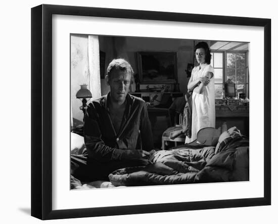 A Travers le Miroir by IngmarBergman with Max von Sydow and Harriet Andersson, 1961 (b/w photo)-null-Framed Photo