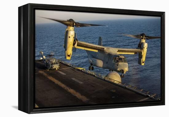 A U.S. Marine Corps MV-22B Osprey Lands on USS Kearsarge-null-Framed Premier Image Canvas