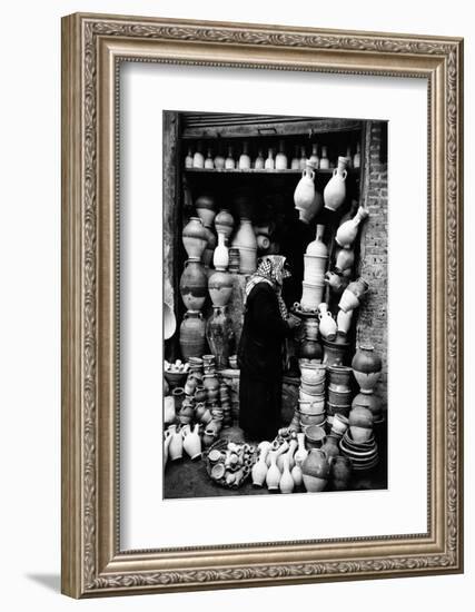 A Vase Seller in Najaf-Mario de Biasi-Framed Photographic Print