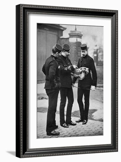 A Veterinary Demonstration, 1st Life Guards, 1896-Gregory & Co-Framed Giclee Print