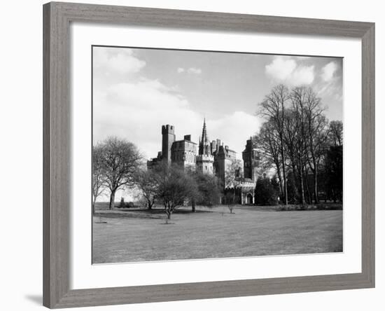 A View of Cardiff Castle, Wales, Circa 1940-Staff-Framed Photographic Print