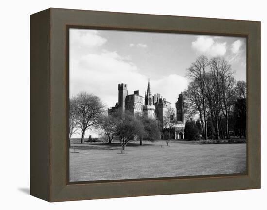 A View of Cardiff Castle, Wales, Circa 1940-Staff-Framed Premier Image Canvas