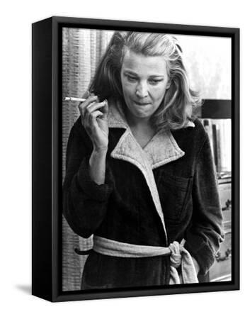 gena rowlands cigarette A Woman Under The Influence, Gena Rowlands, 1974 Photo