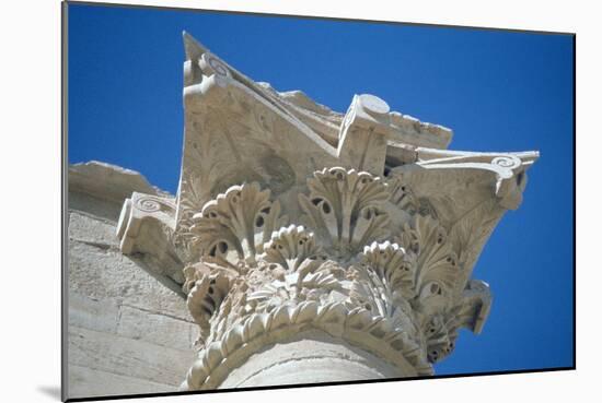 Acanthus Capital, Temple of the Sun, Hatra (Al-Hadr), Iraq, 1977-Vivienne Sharp-Mounted Photographic Print