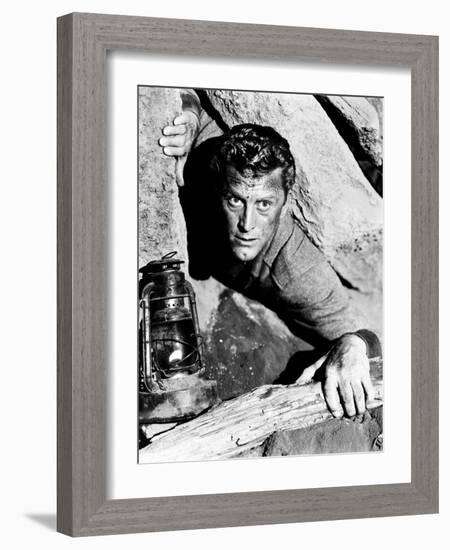 Ace in the Hole, (AKA the Big Carnival), Kirk Douglas, 1951-null-Framed Premium Photographic Print