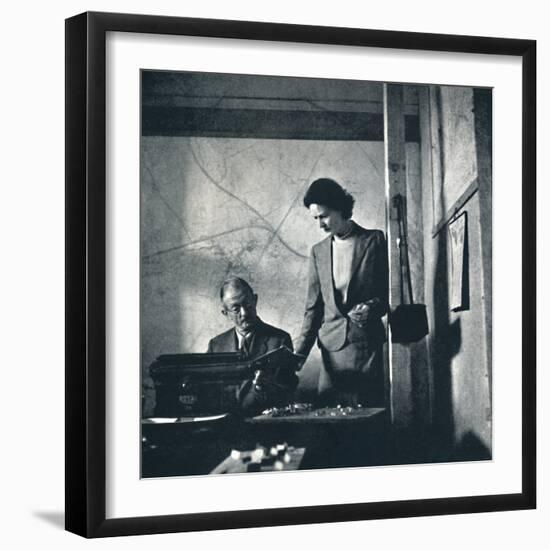 'Action here', 1941-Cecil Beaton-Framed Photographic Print