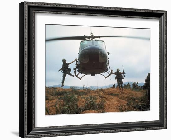 Action Operation Pegasus: American Soldiers Aiding S. Vietnamese Forces to Lift Siege of Khe Sanh-Larry Burrows-Framed Photographic Print