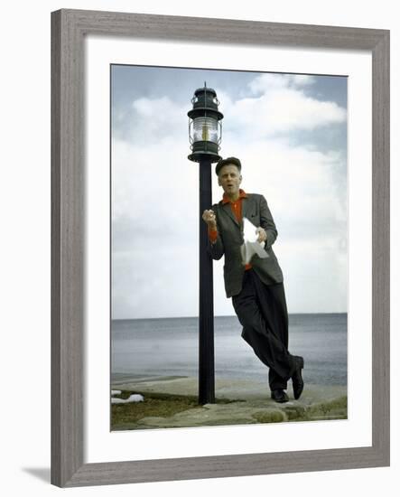 Actor Art Carney Leaning Against a Lamp Post-Leonard Mccombe-Framed Premium Photographic Print