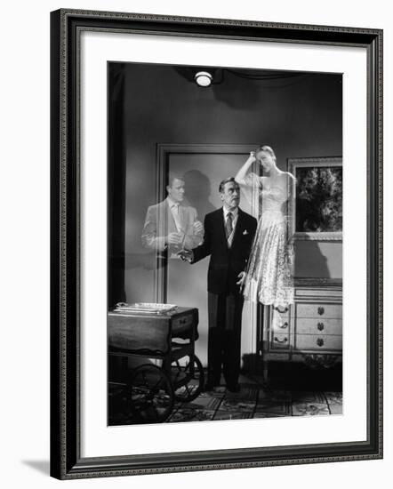 Actor Leo G. Carroll, Robert Sterling, with Ghostly Ann Jeffreys on TV Program "Topper"-null-Framed Premium Photographic Print