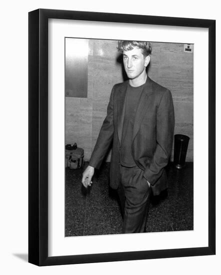 Actor Sean Penn Wearing a Suit-null-Framed Premium Photographic Print