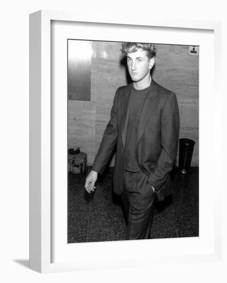 Actor Sean Penn Wearing a Suit-null-Framed Premium Photographic Print