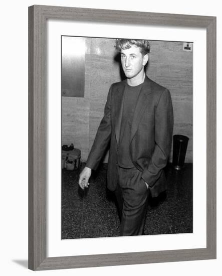 Actor Sean Penn Wearing a Suit-null-Framed Premium Photographic Print