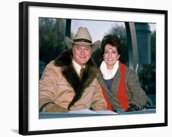 Actors Larry Hagman and Linda Gray-David Mcgough-Framed Premium Photographic Print