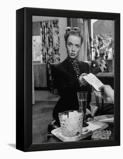 Actress Audrey Totter in Scene from Film "Lady in the Lake"-Martha Holmes-Framed Premier Image Canvas