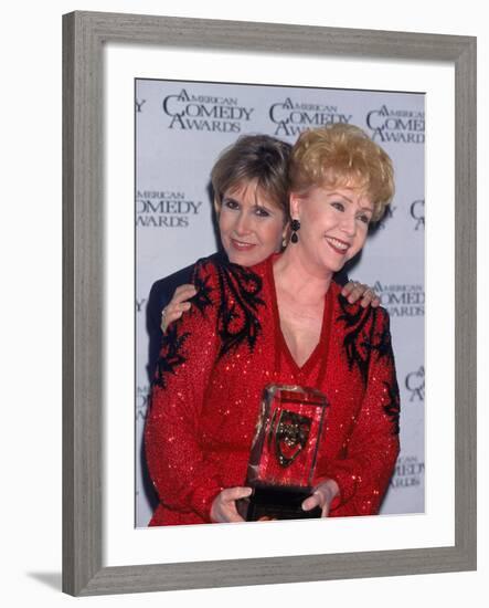 Actress Carrie Fisher Hugging Mother, Entertainer Debbi Reynolds, at American Comedy Awards-Mirek Towski-Framed Premium Photographic Print