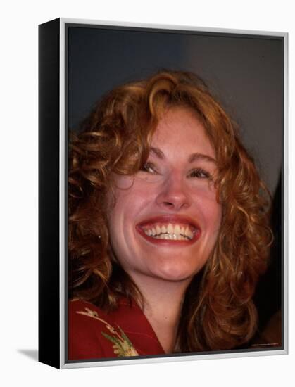 Actress Julia Roberts, Grinning-Dave Allocca-Framed Premier Image Canvas