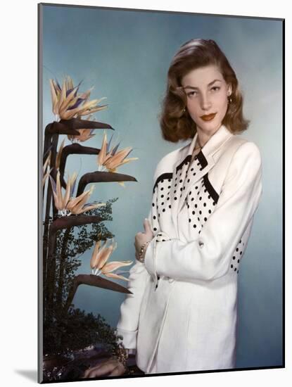 Actress Lauren Bacall born September 16th, 1924 in New York as Betty Joan Perske, here 1948 (photo)-null-Mounted Photo