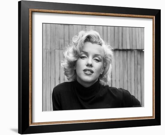 Actress Marilyn Monroe at Home-Alfred Eisenstaedt-Framed Premium Photographic Print