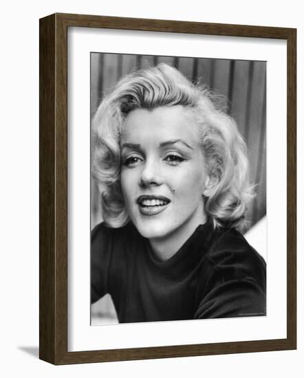 Actress Marilyn Monroe at Home-Alfred Eisenstaedt-Framed Premium Photographic Print