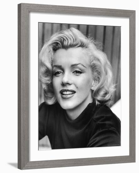 Actress Marilyn Monroe at Home-Alfred Eisenstaedt-Framed Premium Photographic Print