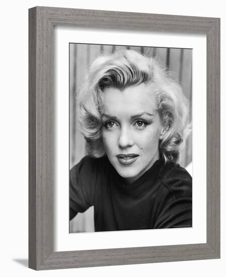 Actress Marilyn Monroe at Home-Alfred Eisenstaedt-Framed Premium Photographic Print