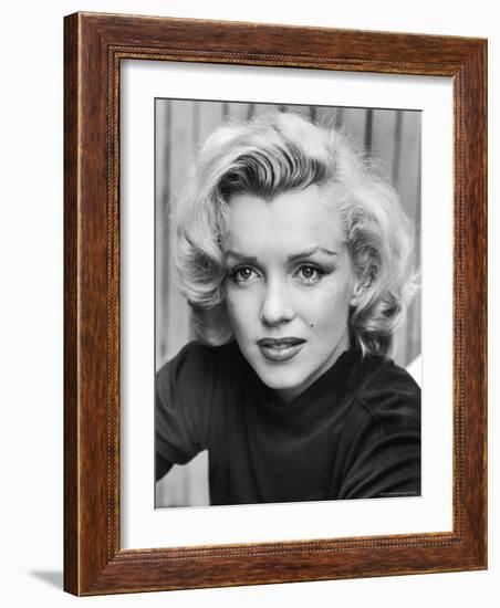 Actress Marilyn Monroe at Home-Alfred Eisenstaedt-Framed Premium Photographic Print