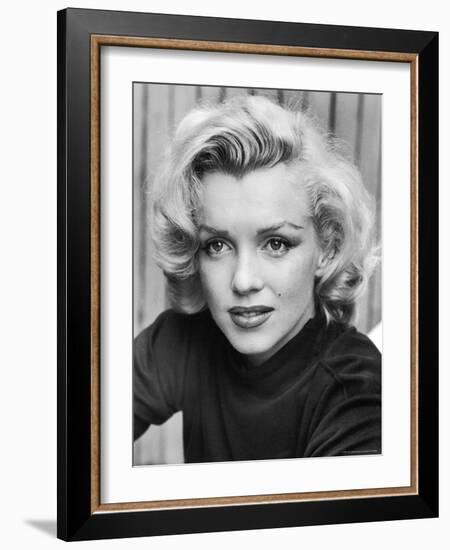 Actress Marilyn Monroe at Home-Alfred Eisenstaedt-Framed Premium Photographic Print