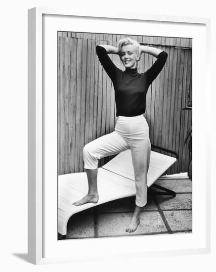 Actress Marilyn Monroe at Home-Alfred Eisenstaedt-Framed Premium Photographic Print