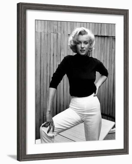 Actress Marilyn Monroe at Home-Alfred Eisenstaedt-Framed Premium Photographic Print