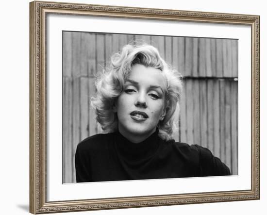 Actress Marilyn Monroe-Alfred Eisenstaedt-Framed Premium Photographic Print