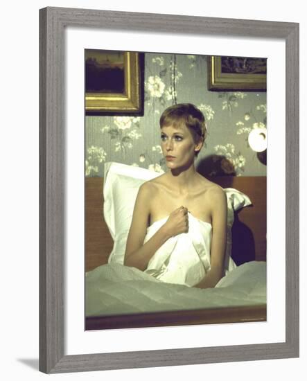 Actress Mia Farrow During Filming of the Motion Picture "A Dandy in Aspic"-Bill Eppridge-Framed Premium Photographic Print