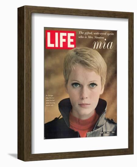 Actress Mia Farrow, May 5, 1967-Alfred Eisenstaedt-Framed Photographic Print