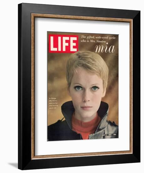 Actress Mia Farrow, May 5, 1967-Alfred Eisenstaedt-Framed Photographic Print