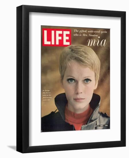 Actress Mia Farrow, May 5, 1967-Alfred Eisenstaedt-Framed Photographic Print