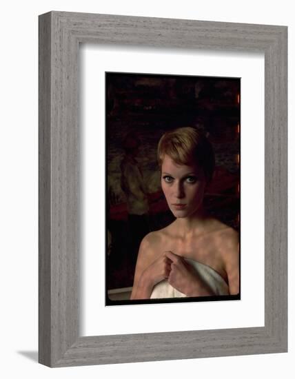 Actress Mia Farrow-Alfred Eisenstaedt-Framed Photographic Print