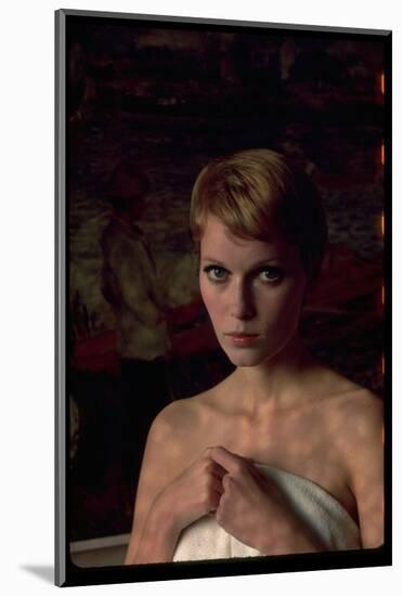 Actress Mia Farrow-Alfred Eisenstaedt-Mounted Photographic Print