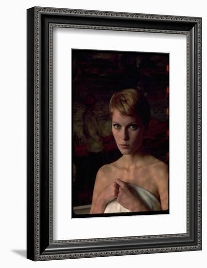 Actress Mia Farrow-Alfred Eisenstaedt-Framed Photographic Print