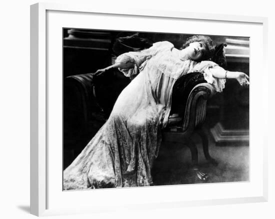 Actress Sarah Bernhardt-null-Framed Photo