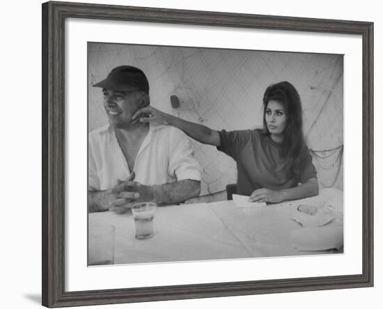 Actress Sophia Loren and Husband, Movie Producer Carlo Ponti Dining at Restaurant-Alfred Eisenstaedt-Framed Premium Photographic Print