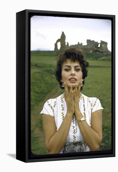 Actress Sophia Loren-Loomis Dean-Framed Premier Image Canvas